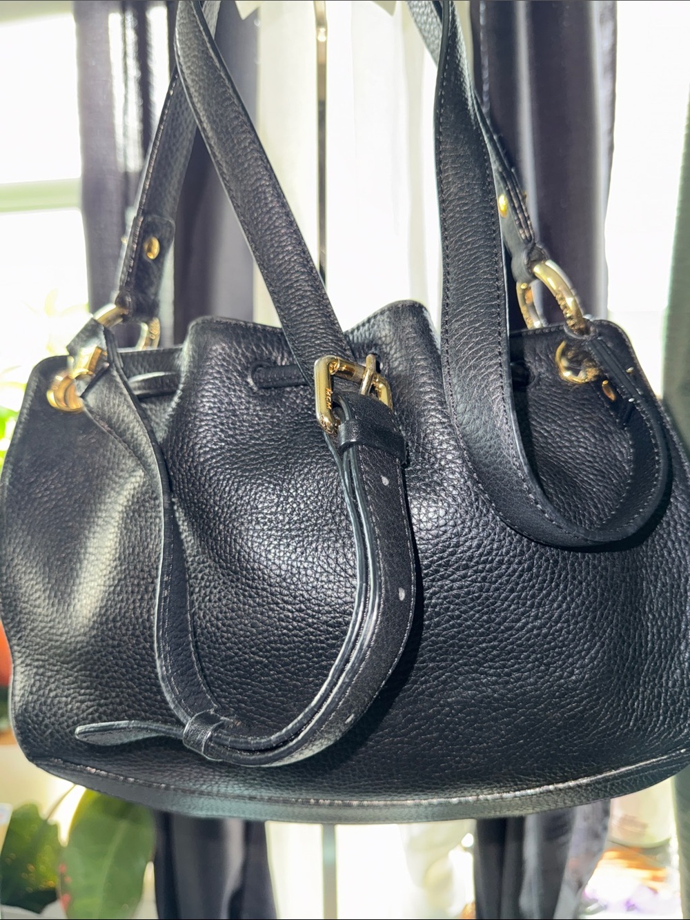 MCM Black Pebbled Leather Drawstring Shoulder Crossbody Bag with Gold Hardware - Picture 8 of 13